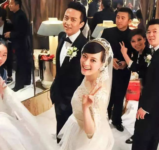 回顾孙俪红了不忘本低谷时继母打工资助我给继母治病买房