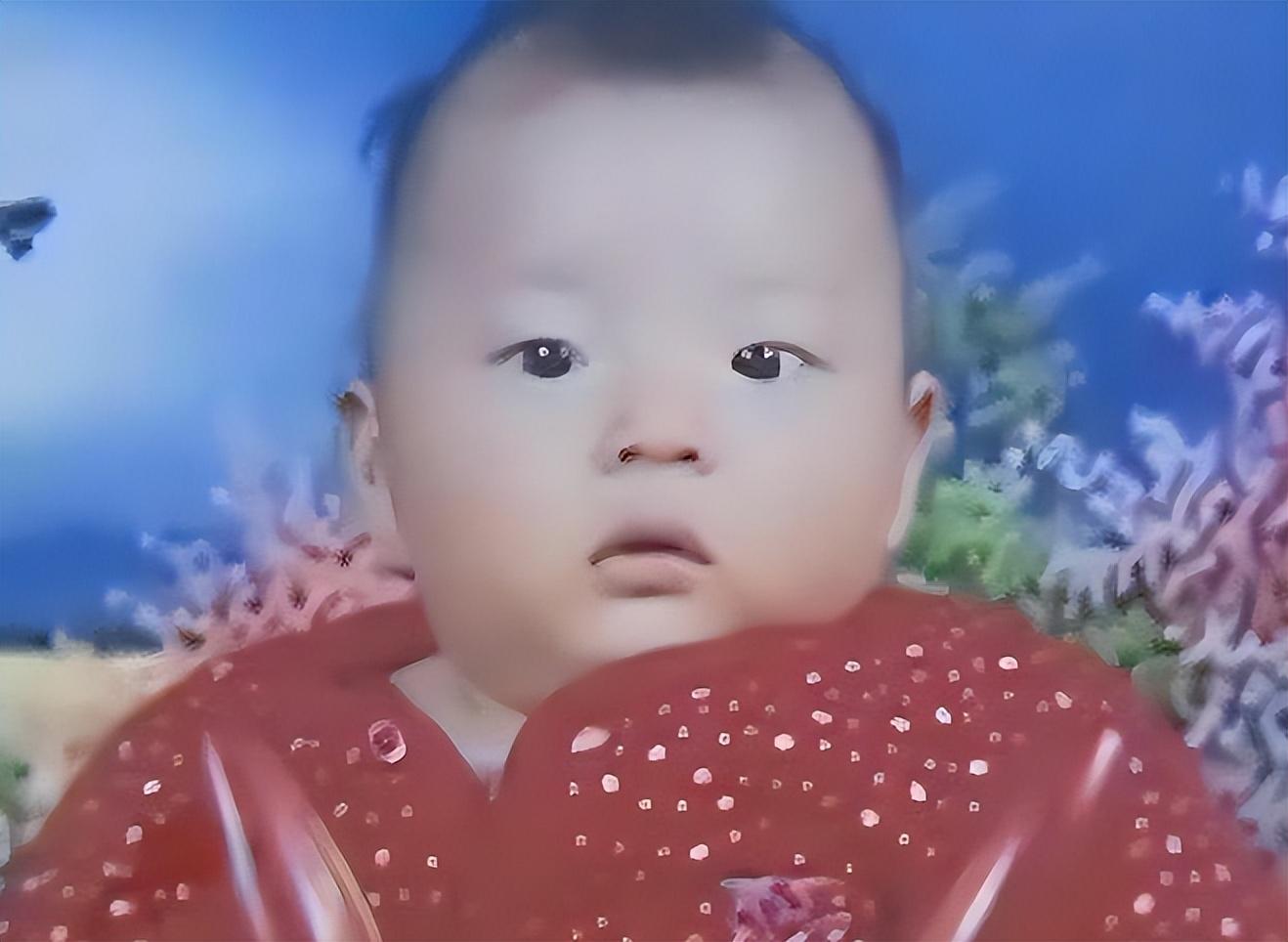 13年河南2岁男童坠井爷爷倒挂一夜至死不放手孙子成功获救