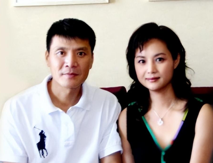 回顾茹萍的女儿奚望嫁演员郭晓然生一女离婚时母亲的心最痛