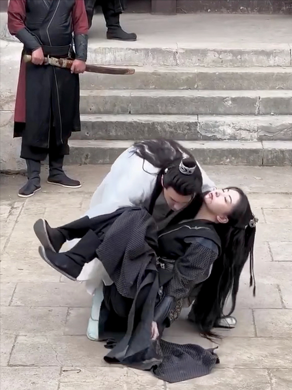 回顾国家一级演员陈宝国因一句话惹麻烦如今怎么样了