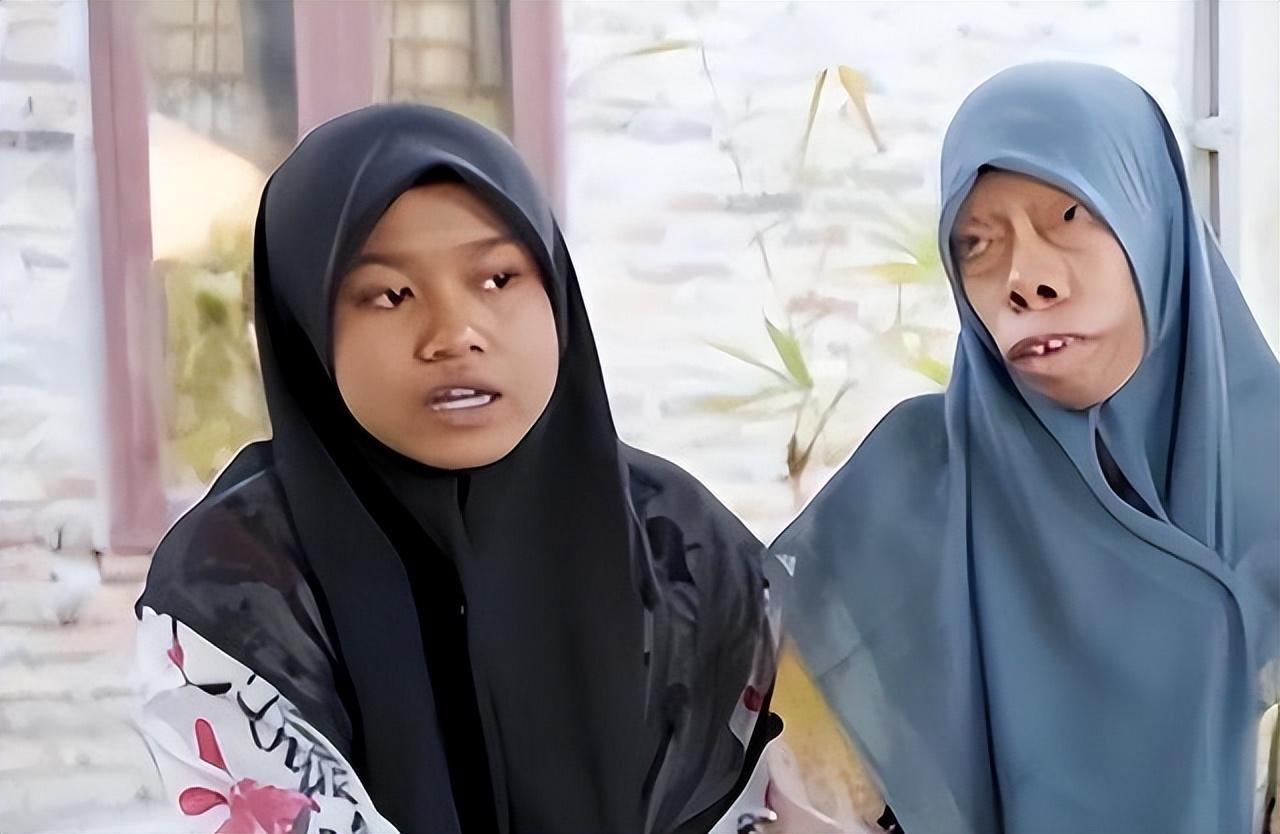 回顾父亲基因太强大一张马脸遗传全家儿女们有苦难言