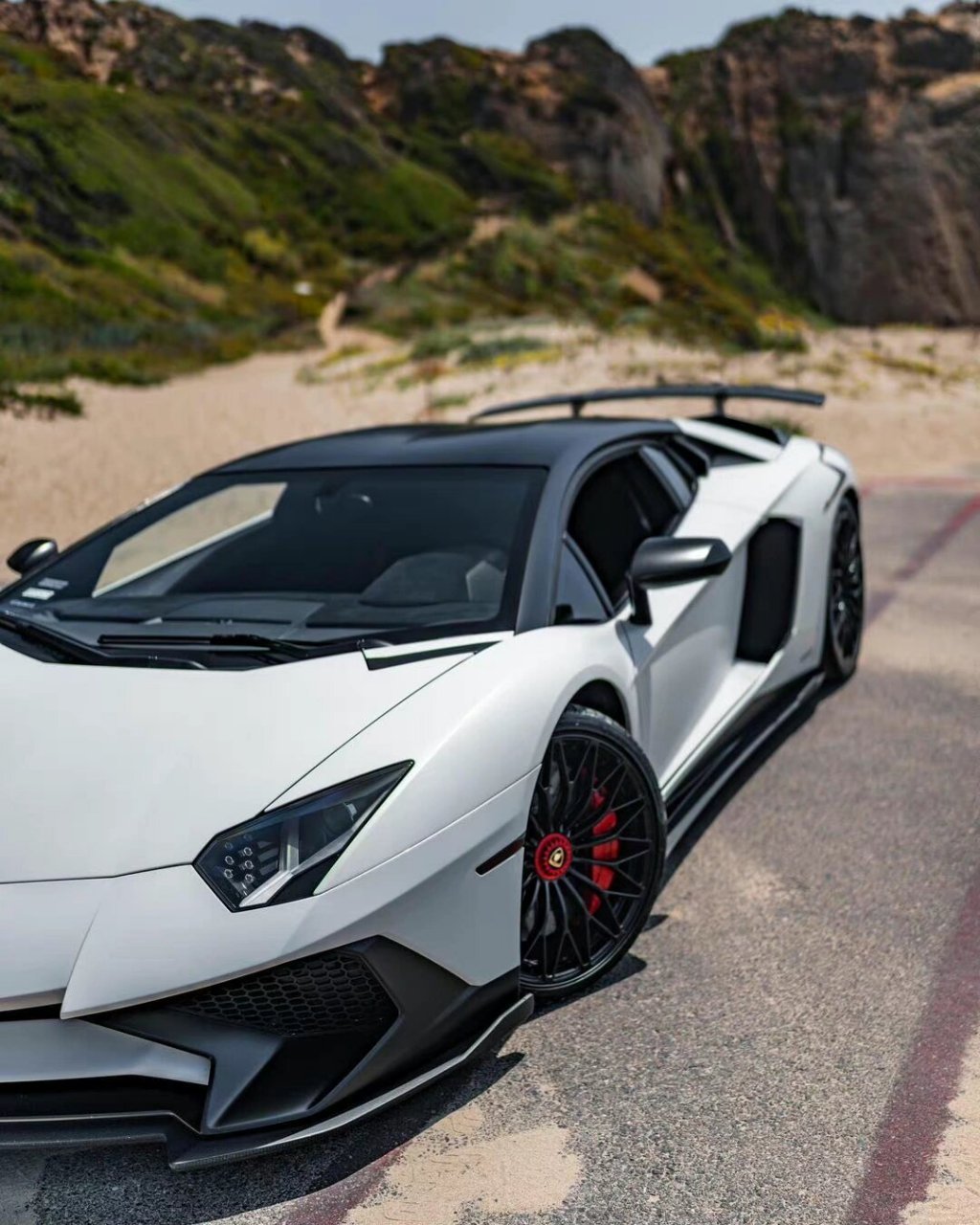 aventador sv  兰博基尼aventador sv,它不仅仅是一辆超级跑车,更是我