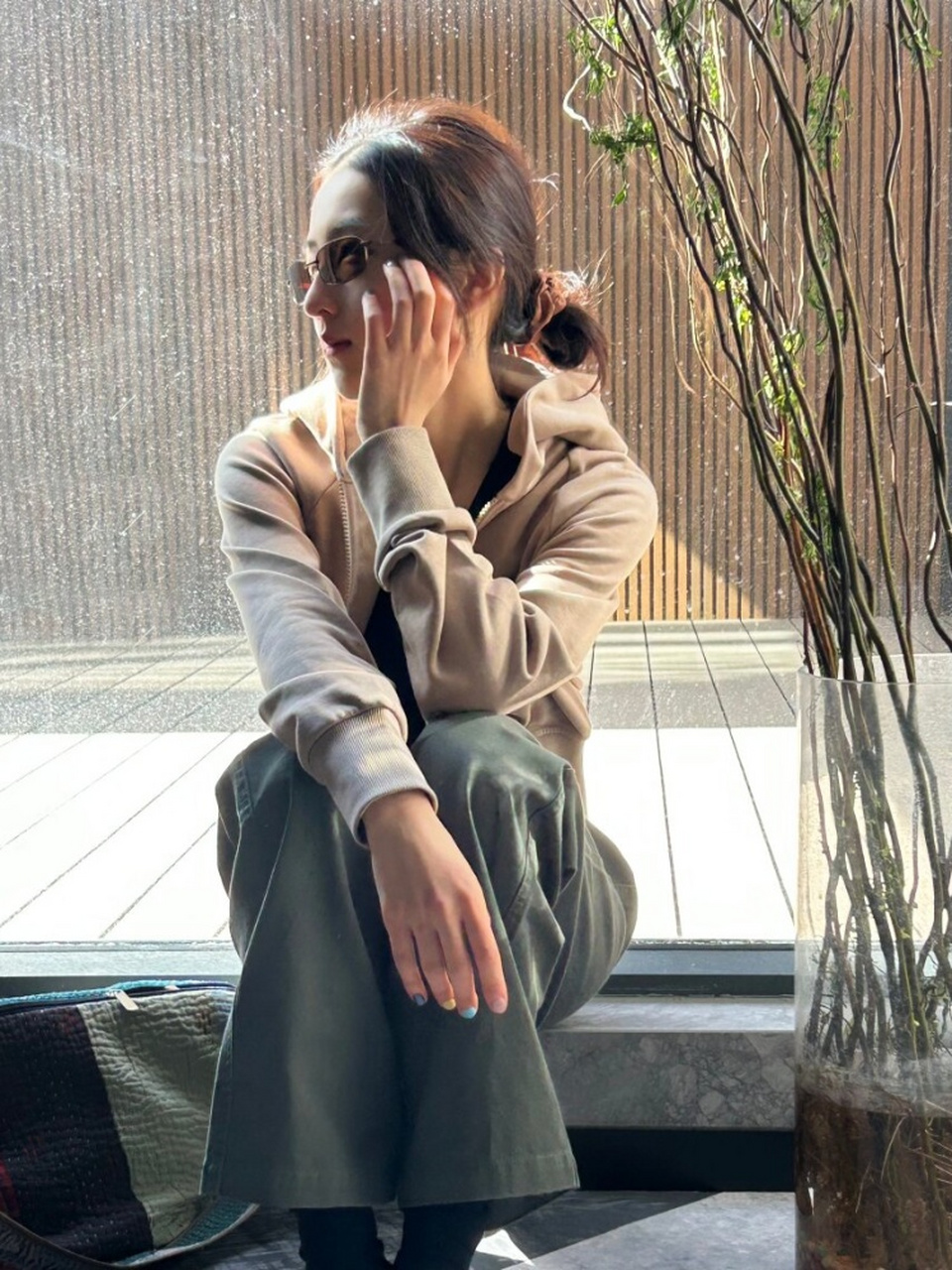 张子枫的时尚风采  哇,最近看到张子枫的日常照片,简直被她的穿搭给