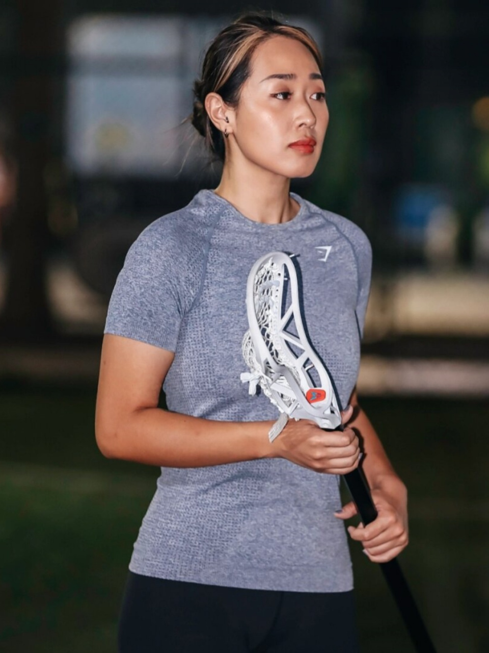 最近,我有幸接触到了一个全新的运动项目——棍网球(lacrosse)