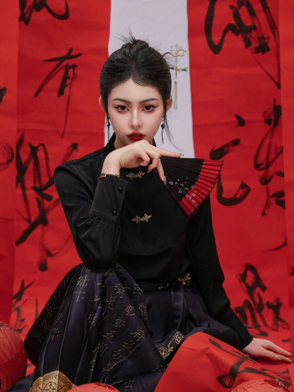 新中式国风妆容  94 这种妆容将传统中式美学与现代时尚元素完美