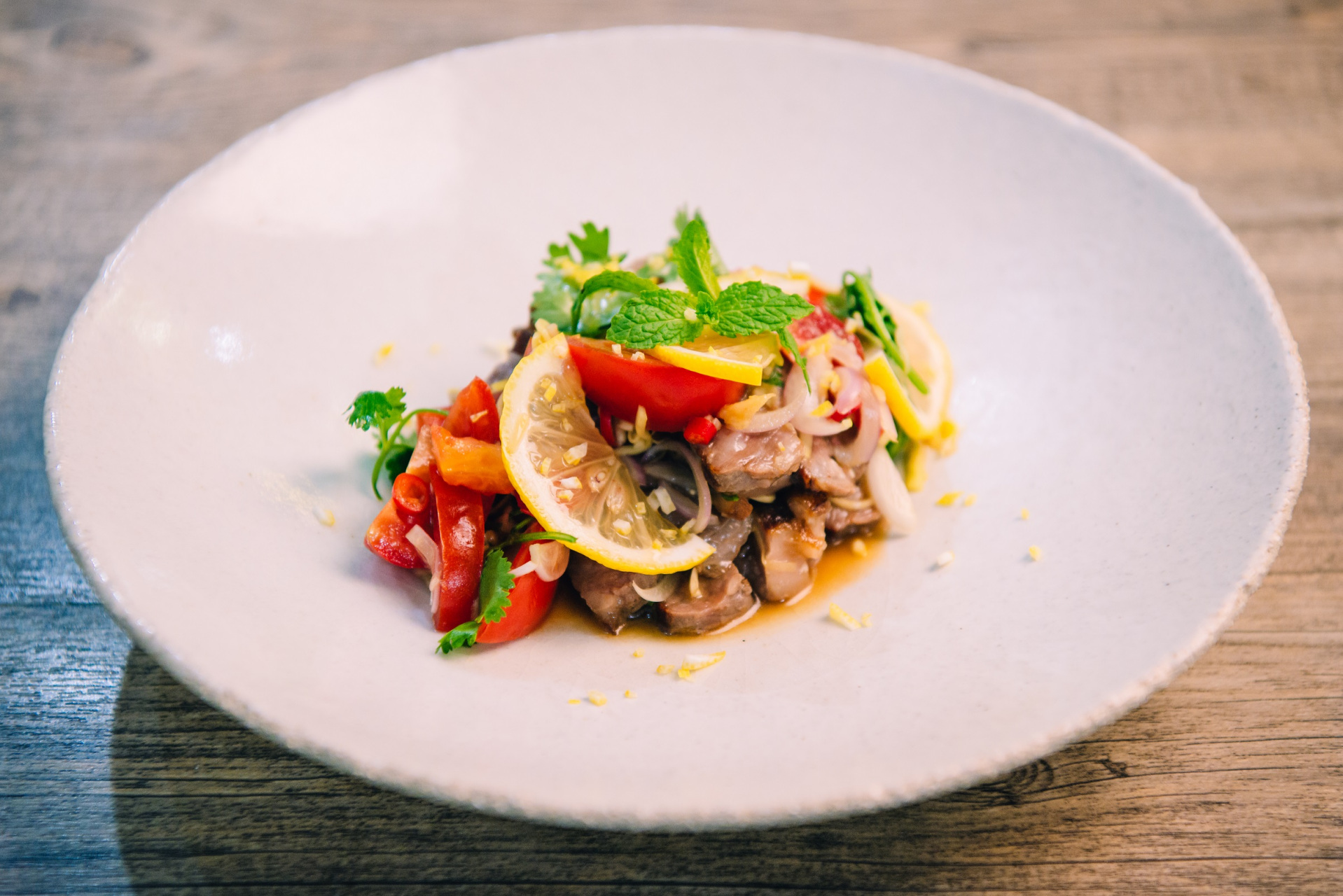 来聊聊我的夏日救星—泰式薄荷牛肉沙拉!