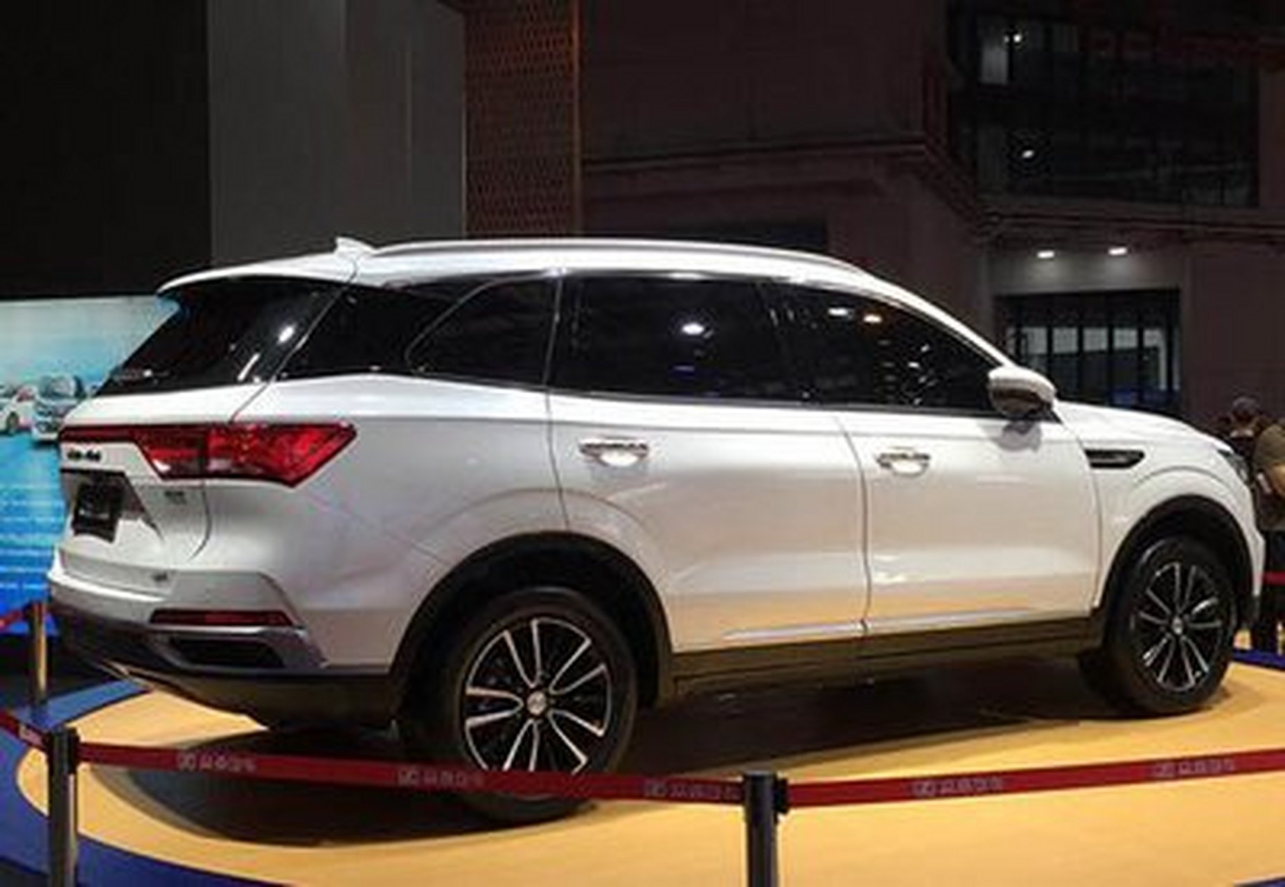 观致3,长安悦翔和众泰t50,毛病一箩筐.