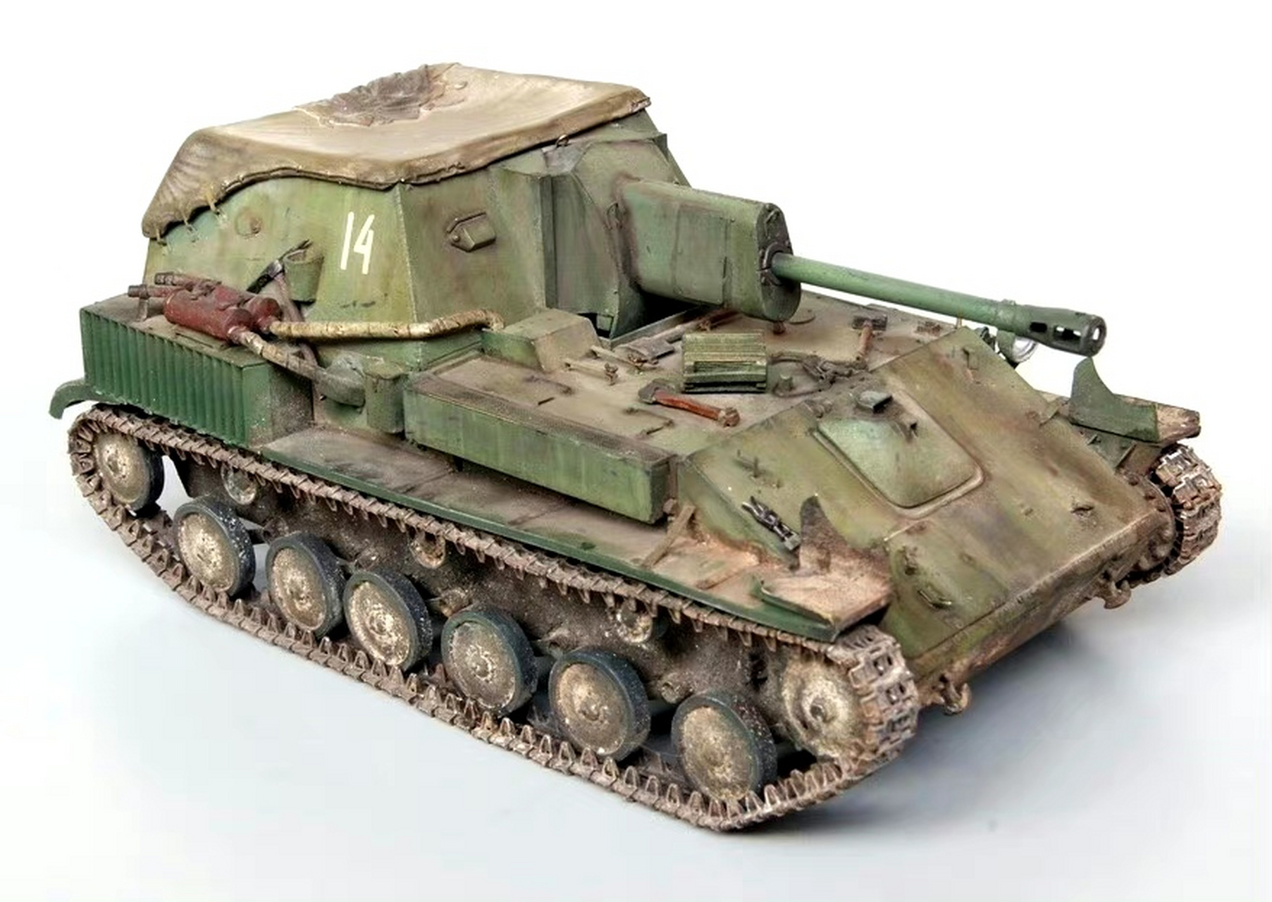 军模欣赏:1/35 苏联红军 su-76m自行火炮,该车的任务是近距离支援步兵