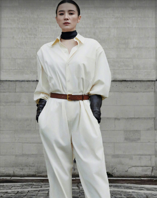 回顾巴黎时装周连续几天依然能在微博热搜榜上