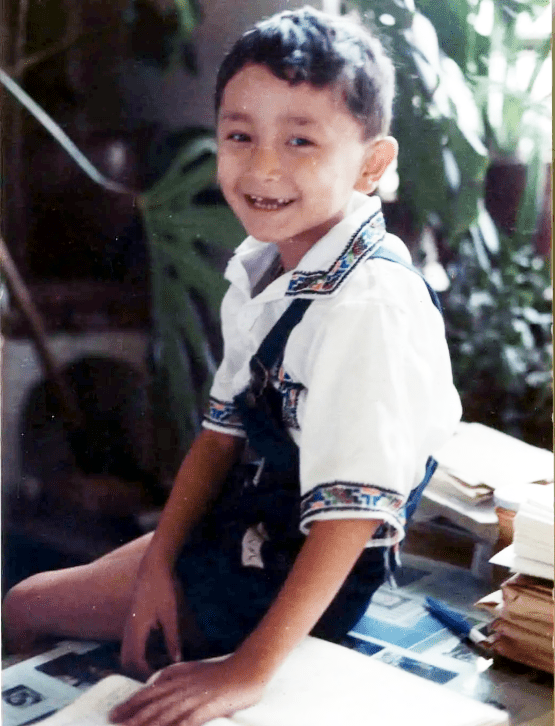 回顾尼格买提母亲热孜万10年没抱上孙子孙女有泪水有感动