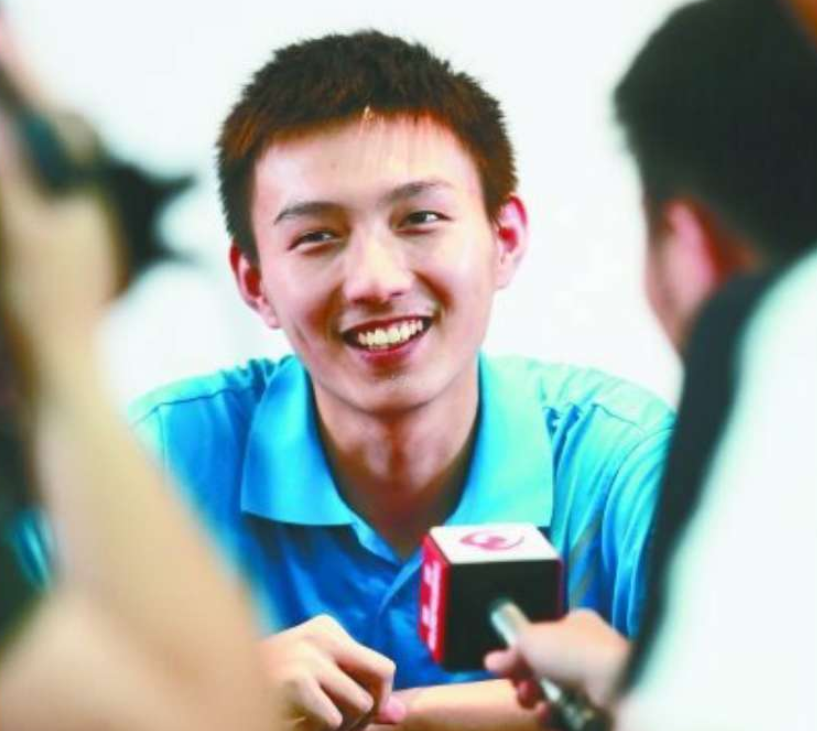 父母从未想过他们的儿子将来能名震四海,只希望他能够安稳的度过一生