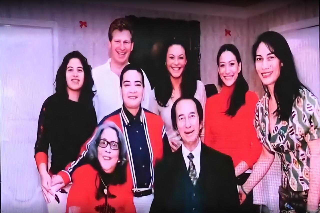 回顾何鸿燊86万续命针每天一针800万金丝楠木棺打造世纪葬礼