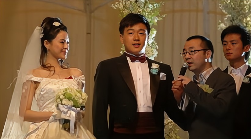 回顾关悦曾被佟大为分手复合后8年为对方生3胎用泪水换幸福