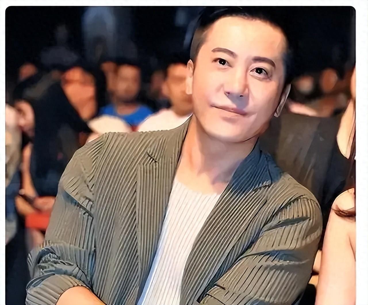 回顾毛宁连续上了8次春晚作死被捕入狱54岁又现身商演捞金