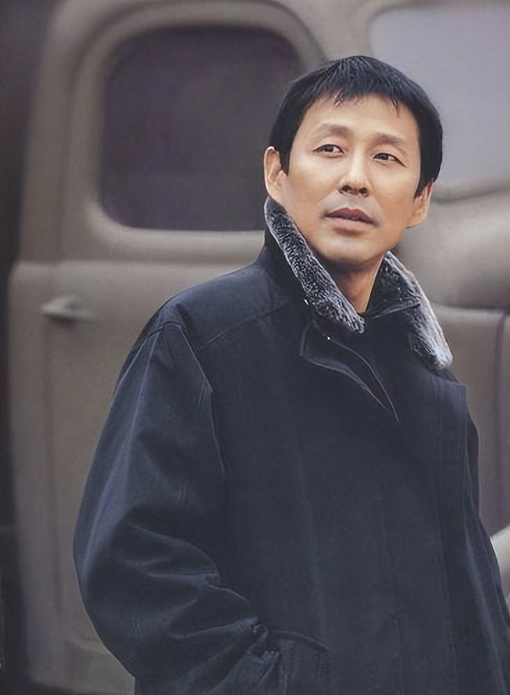 走到今天陈道明和陈宝国他们两个人的差距其实不在演技