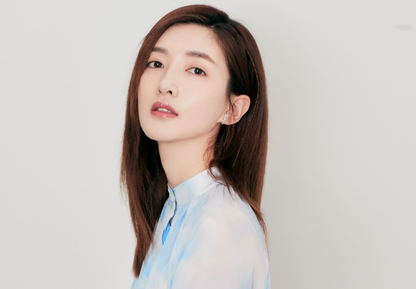 回顾女神江疏影被王传君说是平庸的美女一手好牌打的稀烂