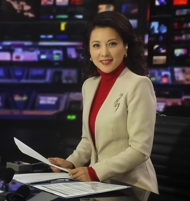 回顾主持人梦桐与富商结婚19年没绯闻今47岁气质依旧很好