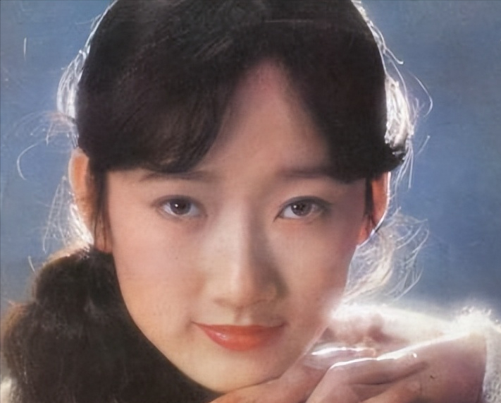 回顾一级演员成方圆和王刚离婚22年始终未嫁63岁无儿无女成遗憾