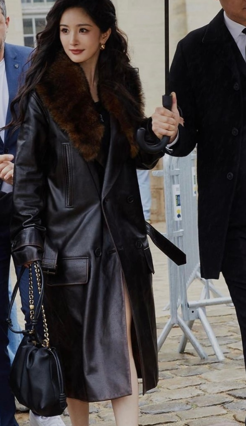 巴黎这一夜杨幂的腿唐嫣的脸都败给了膀大腰粗的刘亦菲