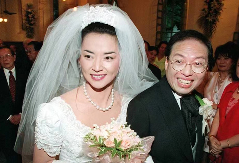 黑道娱乐圈从贾静雯干爹到孙俪姨奶揭台湾年度爽片背后的江湖