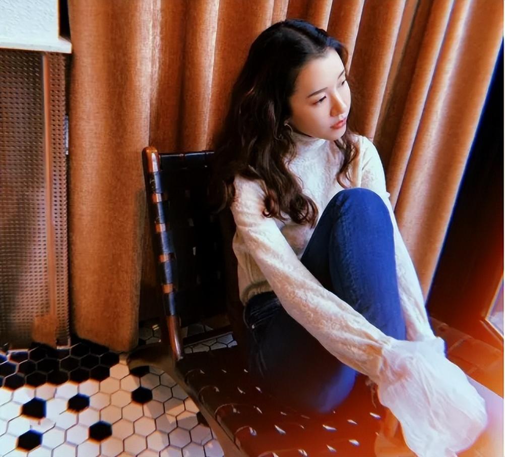 回顾张子萱:有一段失败的婚姻,再婚嫁给陈赫,今一家四口幸福美满