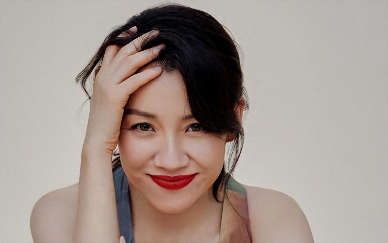 回顾刘琳被名导抛弃转身下嫁穷小子49岁被婆家宠成公主