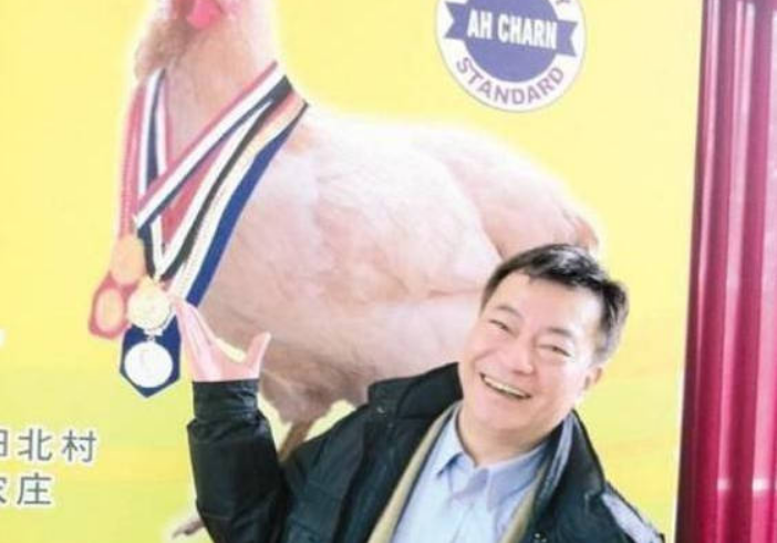 回顾阿灿廖伟雄的逆袭史演戏不成种地养殖20年打拼成亿万富翁