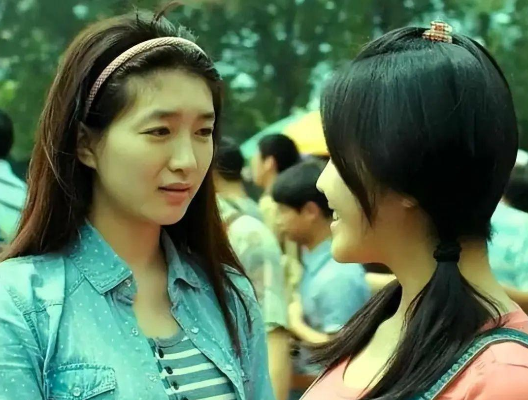 而跟随着江疏影名气一起到来的,还有她的感情.