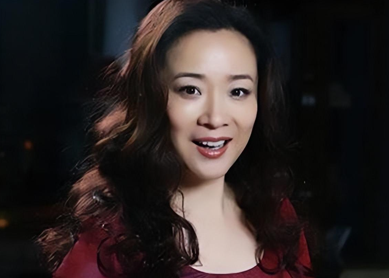 回顾刘惠宁遭陈小艺多次背叛不肯离婚以为是卑微其实他很清醒