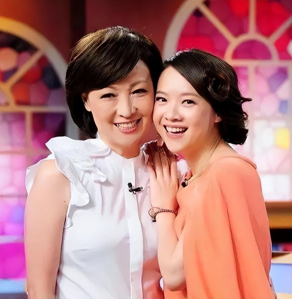 回顾王美华18岁时为钱嫁曾志伟为何在连生两胎后选择了净身出户