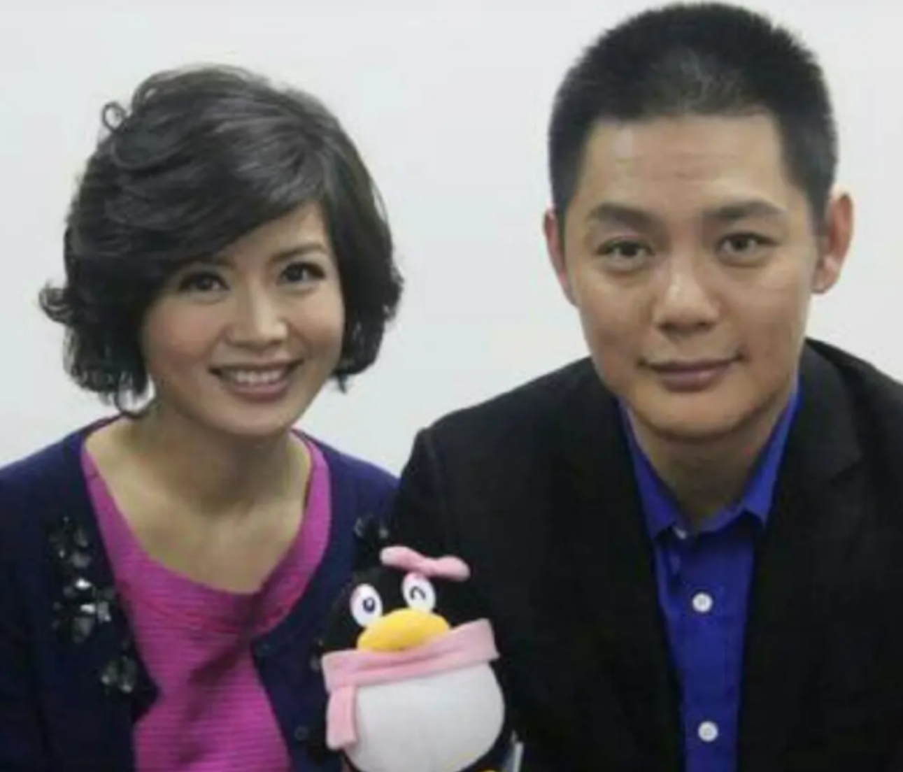 回顾程愫花21年捧红丈夫被抛弃今她完美逆袭而前夫查无此人