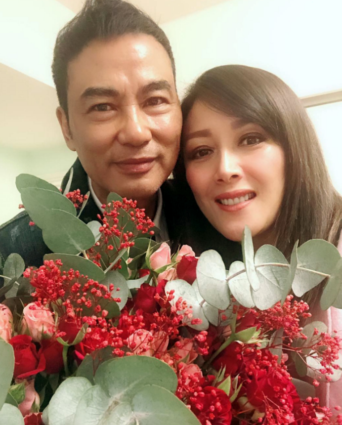 回顾任达华娶小12岁琦琦婚后8年生一女风光背后是心酸