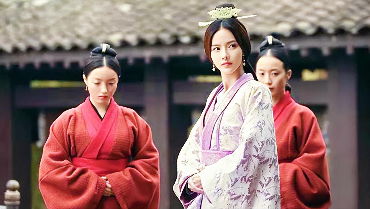 回顾曹睿是曹丕的儿子还是袁熙的儿子答案看似简单其实细思极恐