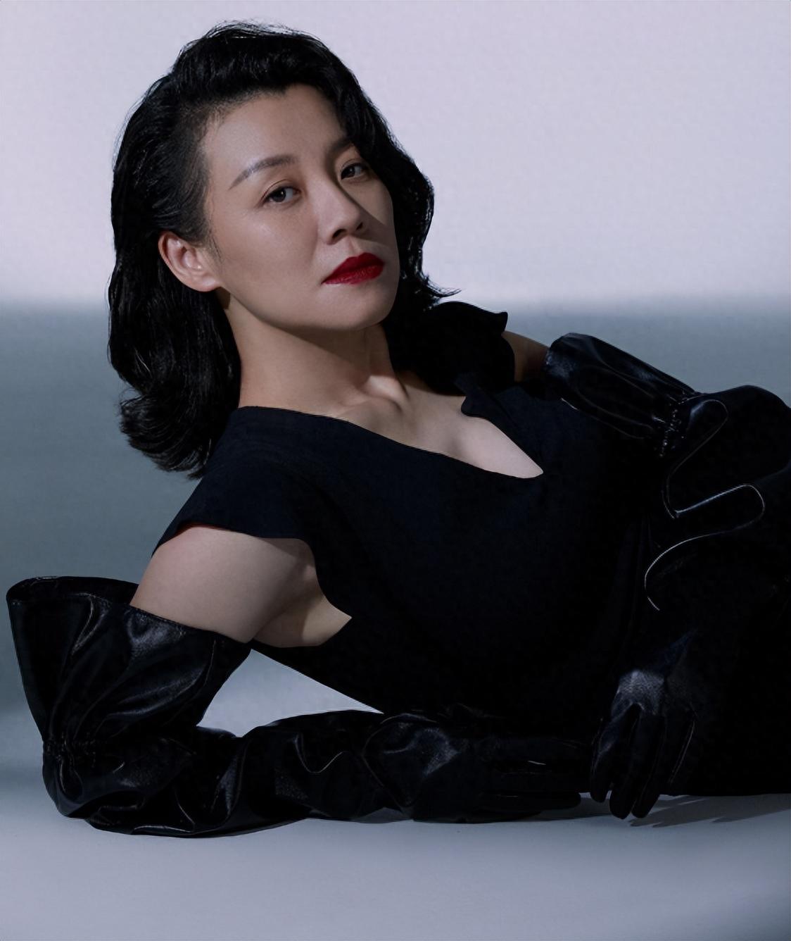 回顾刘琳被名导抛弃转身下嫁穷小子49岁被婆家宠成公主