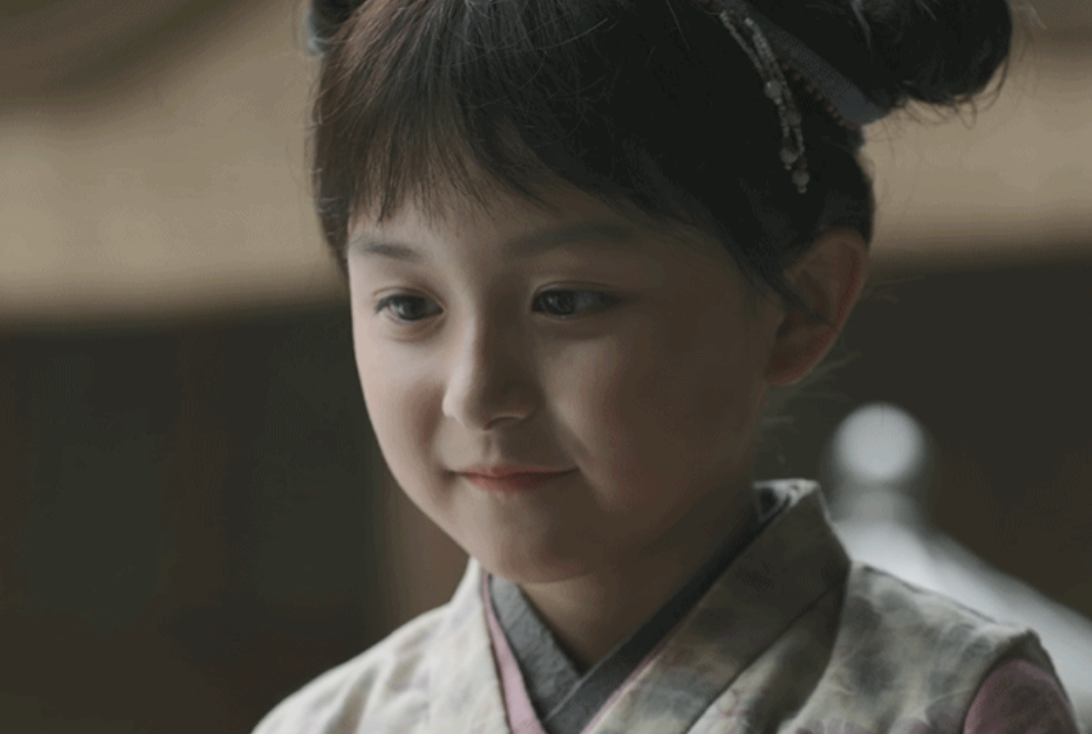 回顾小芈月刘楚恬2岁出道年入百万当红时选择隐退她经历了什么