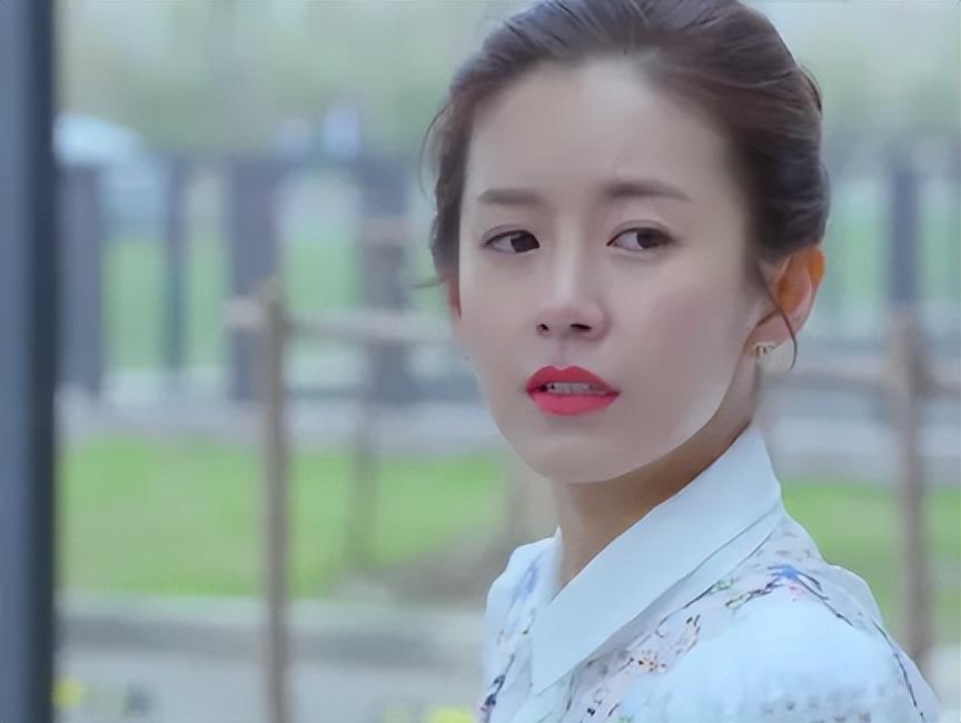 回顾张子萱:有一段失败的婚姻,再婚嫁给陈赫,今一家四口幸福美满