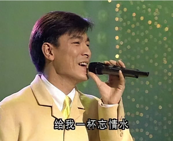 回顾赖文慧一直为刘德华伴舞称得上红颜知己如今41岁仍未婚