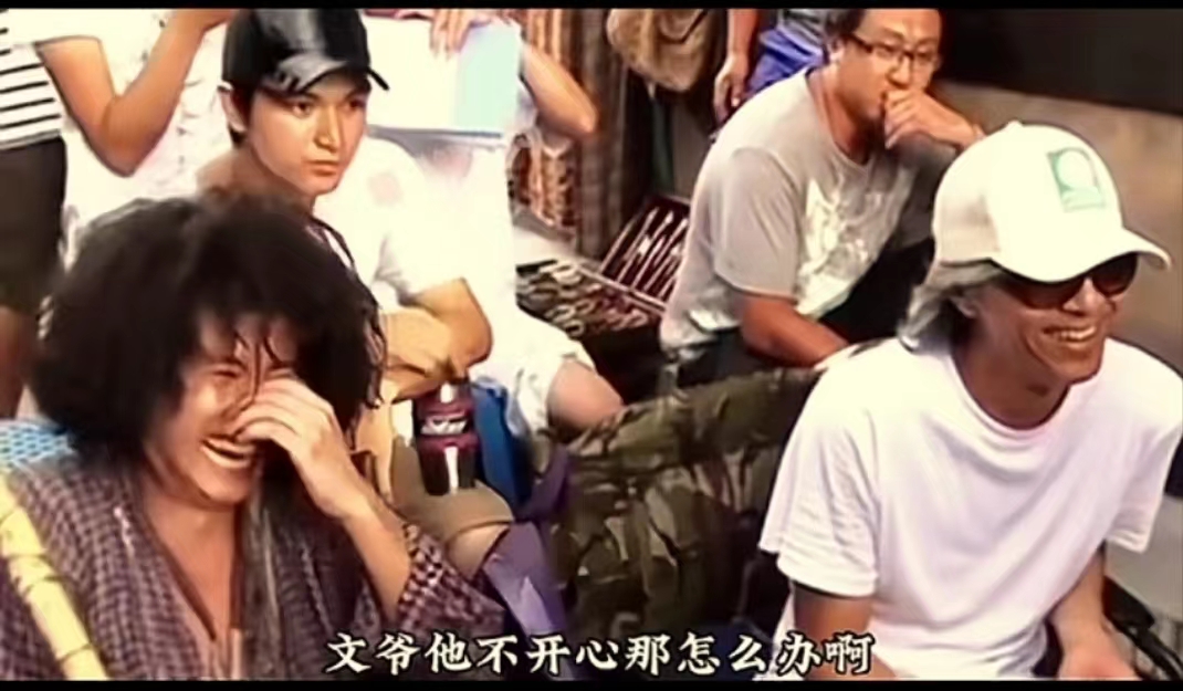 周星驰喊他爷被何炅捧上天巅峰时期的文章到底有多狂