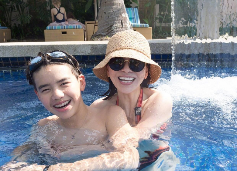 回顾雪姨王琳:离婚受创伤,两段豪门婚姻,她都经历了啥?