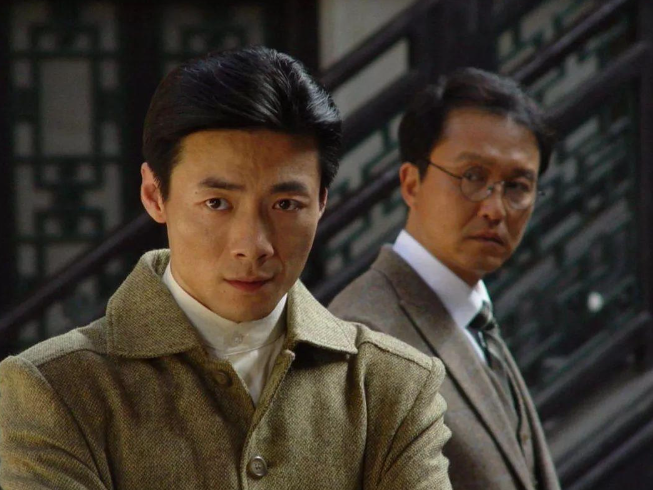 回顾演员祖峰娶教师刘天池结婚13年无子女生活依旧幸福美满