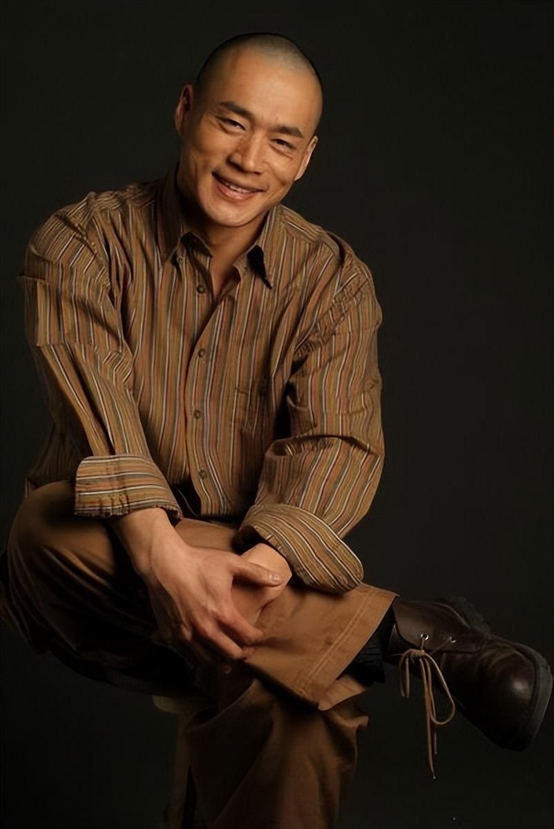 回顾丁海峰拒绝王思懿守护患癌发妻做个有情有义的真汉子