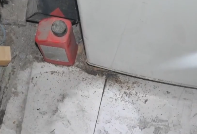 2015年天津一家四口吃馄饨一夜后3人殒命帮凶是屋顶吊扇