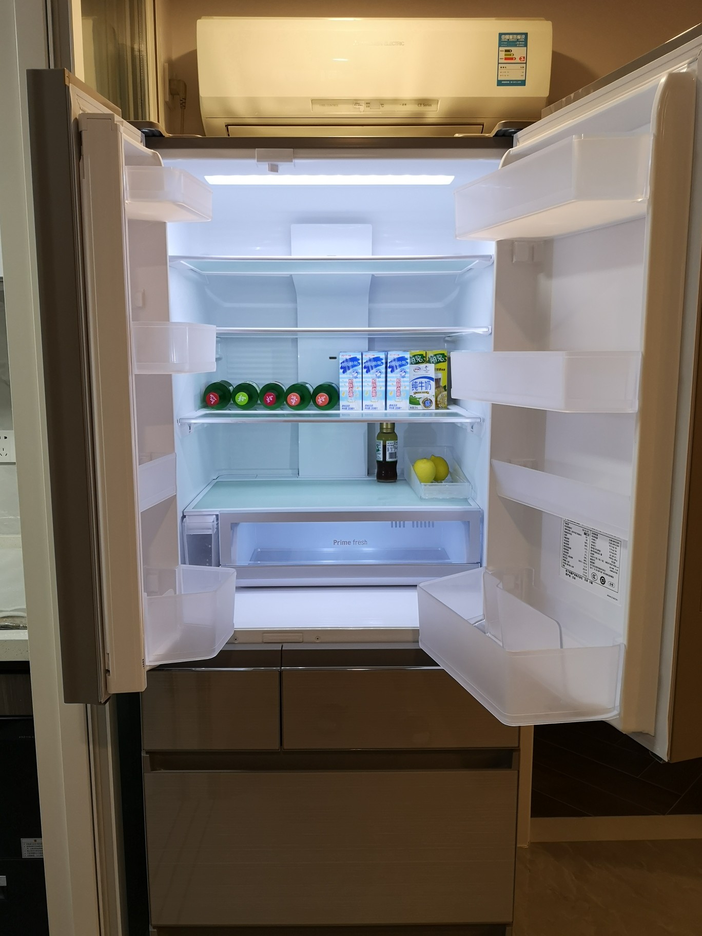 松下nr-ec26wpa-w冰箱测评:容量大,保鲜好,节能省电,外观精美