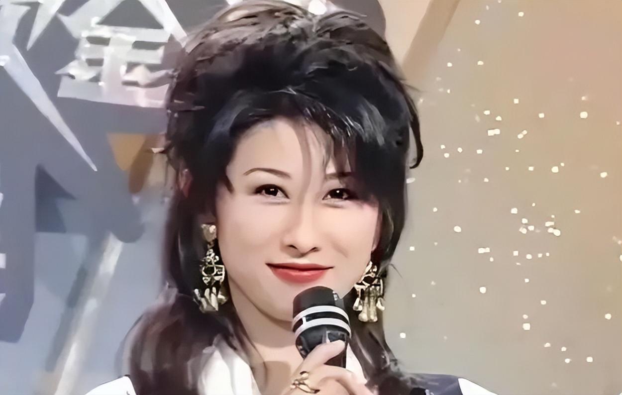 回顾叶倩文曾与费翔高调秀恩爱为何转身嫁大14岁的林子祥