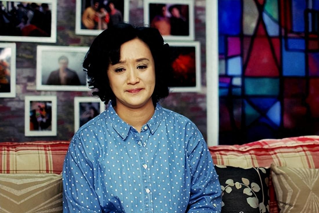 回顾杨昆年轻选丁克潇洒61岁无儿无女每月靠2500生活她后悔吗