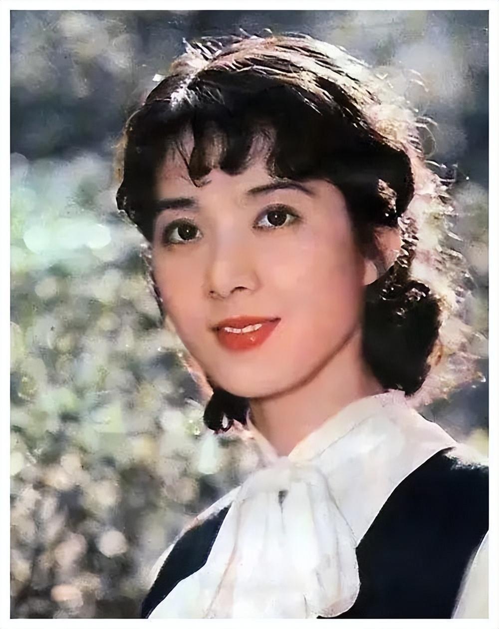 回顾龚雪因流氓案演艺路如今的她证实李连杰没说错