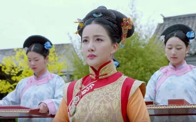 此时的阿巴亥,凭借自己的美貌和心机,不仅让自己身受大汗宠爱,也使