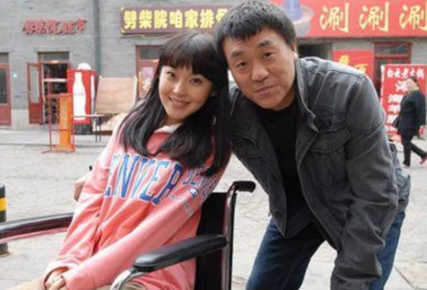 回顾何冰长得不帅从跑龙套到明星坦言能娶到李海洋像捡到宝