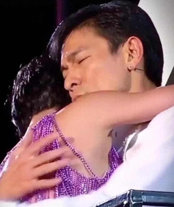 回顾赖文慧一直为刘德华伴舞称得上红颜知己如今41岁仍未婚