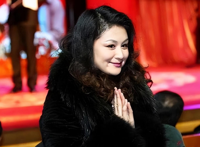 回顾演员于月仙去世1年多了丈夫张学松的痴爱令人泪目